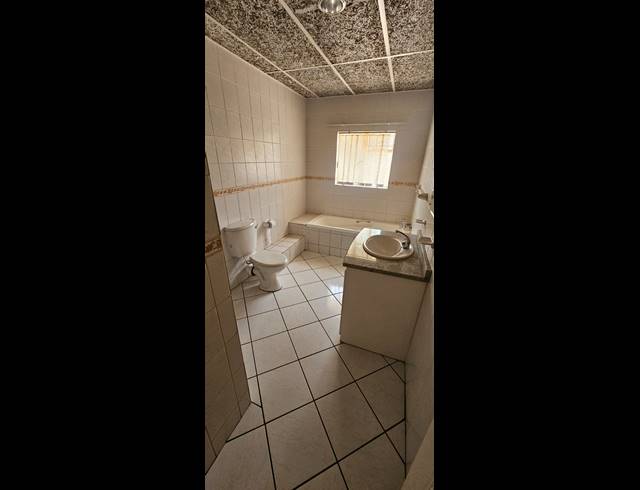 3 BEDROOM FREESTANDING FOR SALE IN PROTEA PARK